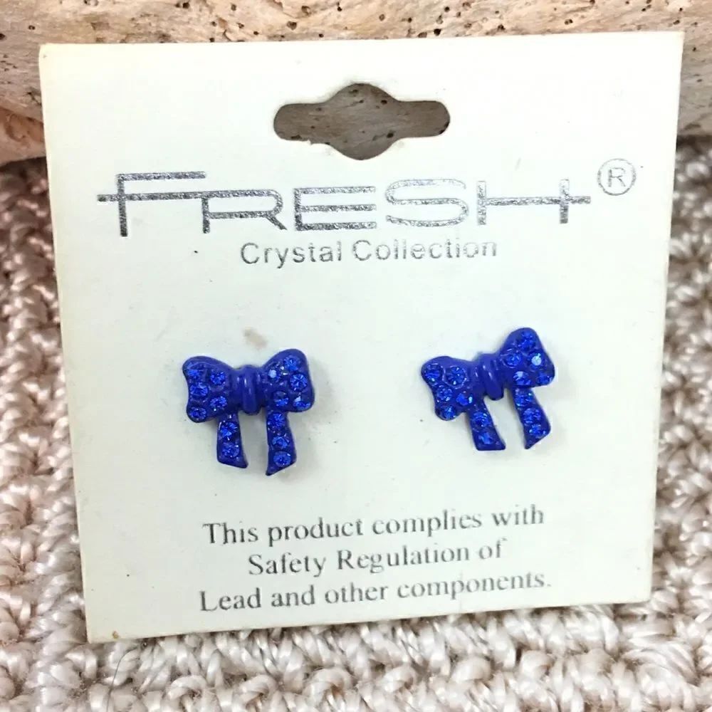 Fresh blue crystal bow earrings
